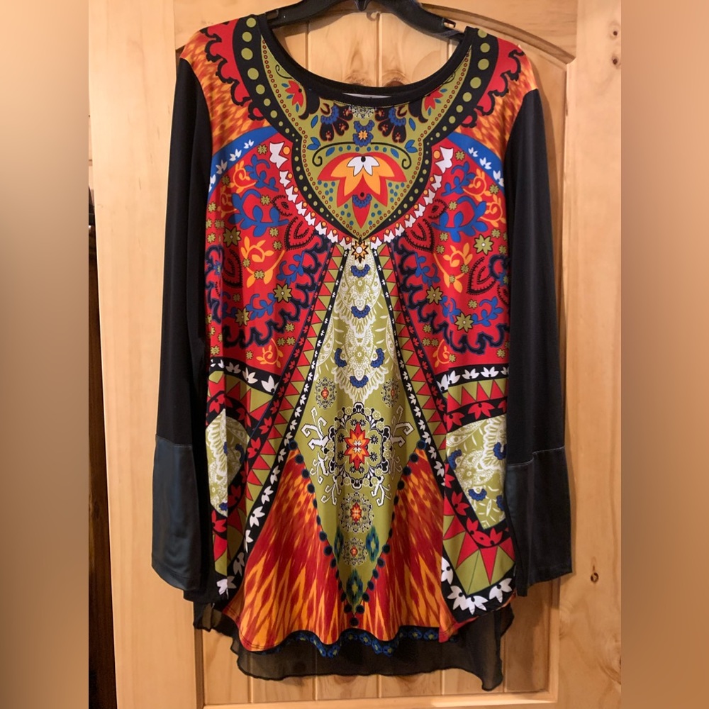 Ladies Nygard Polyester/Spandex long sleeve top